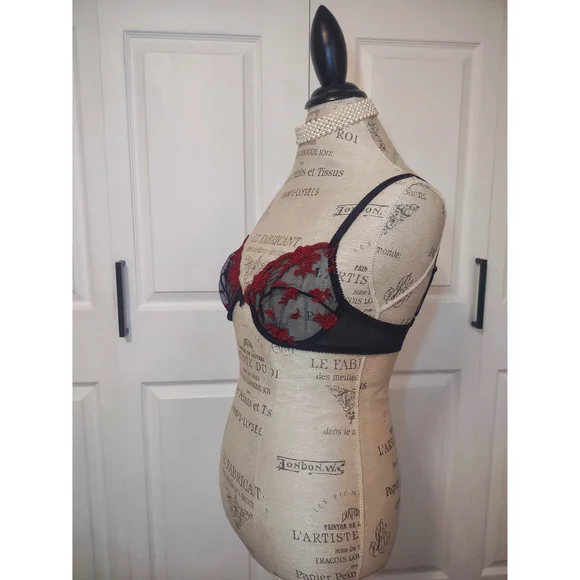 Ralph Lauren Vintage Black Lingerie Unlined Bra Red Embroidered Flowers| 34B - Picture 5 of 5